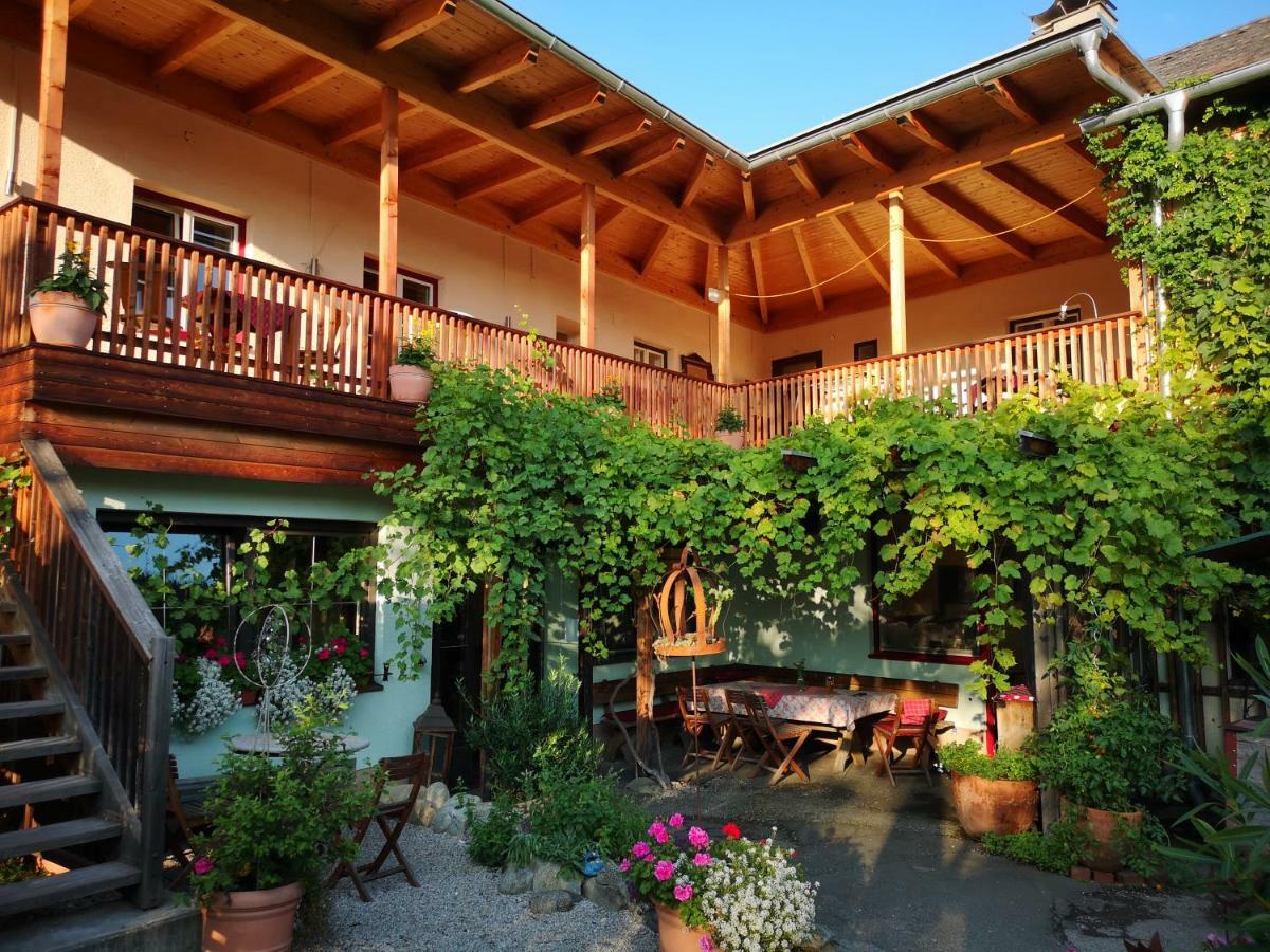 Gasthof Eberhard - Hof, Wirtshaus & Herberge Sankt Michael in Obersteiermark Exterior photo